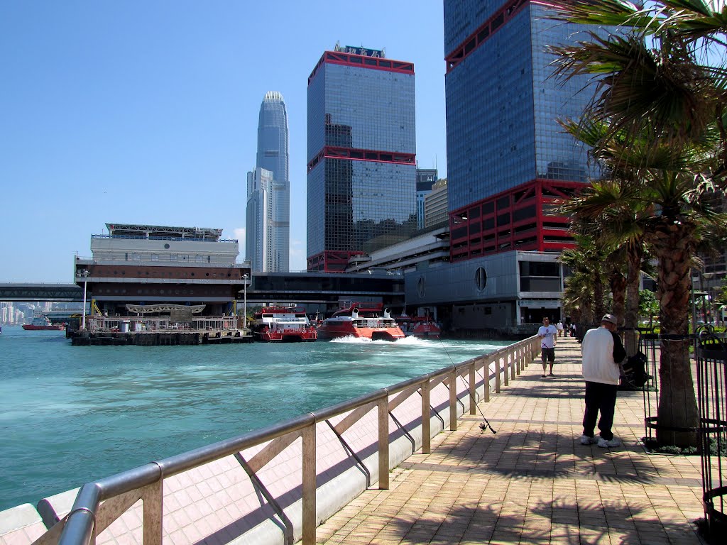 香港 港澳客輪碼頭 Hongkong-Macau Ferry Terminals,Hongkong by Percy Tai  漆園童