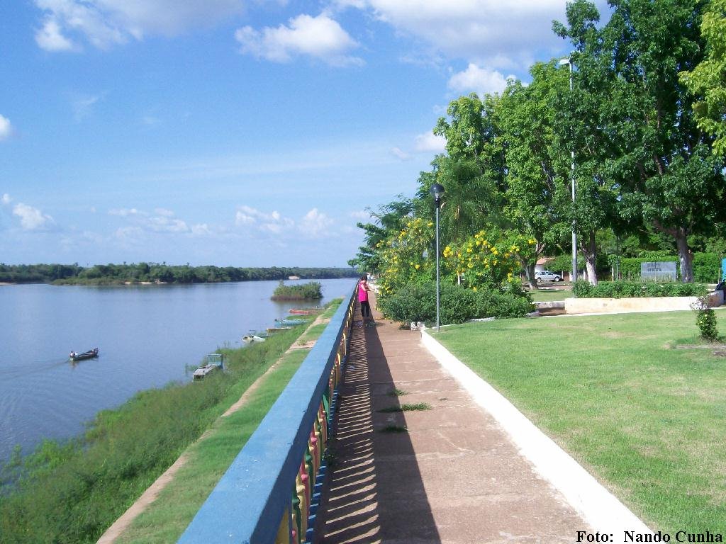 O RIO ARAGUAIA E A ORLA, EM ARAGUATINS-TO. by Fernando Cunha