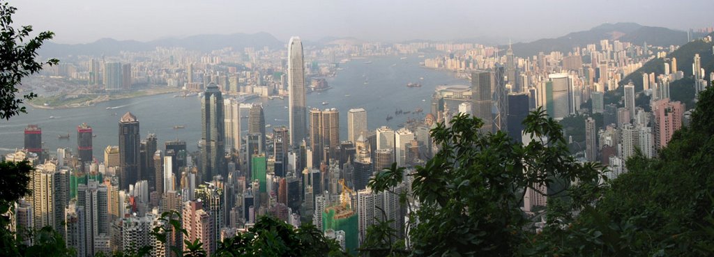 Hong Kong by The Globetrotter