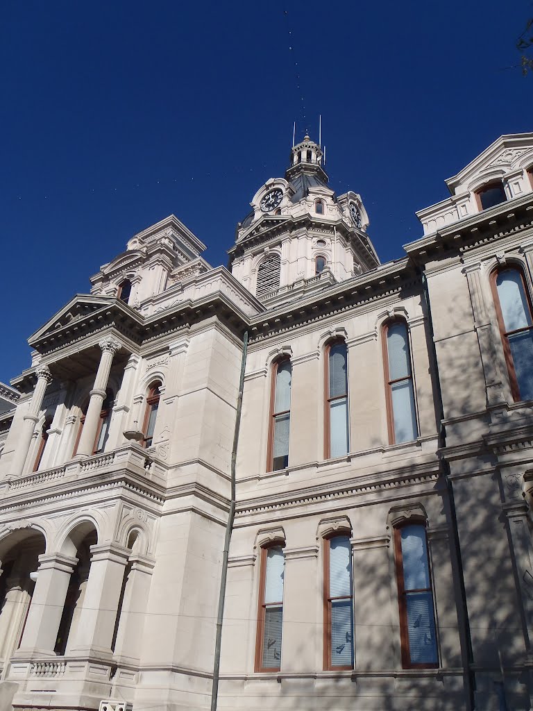 Courthouse - Rockville, IN by mpirwin