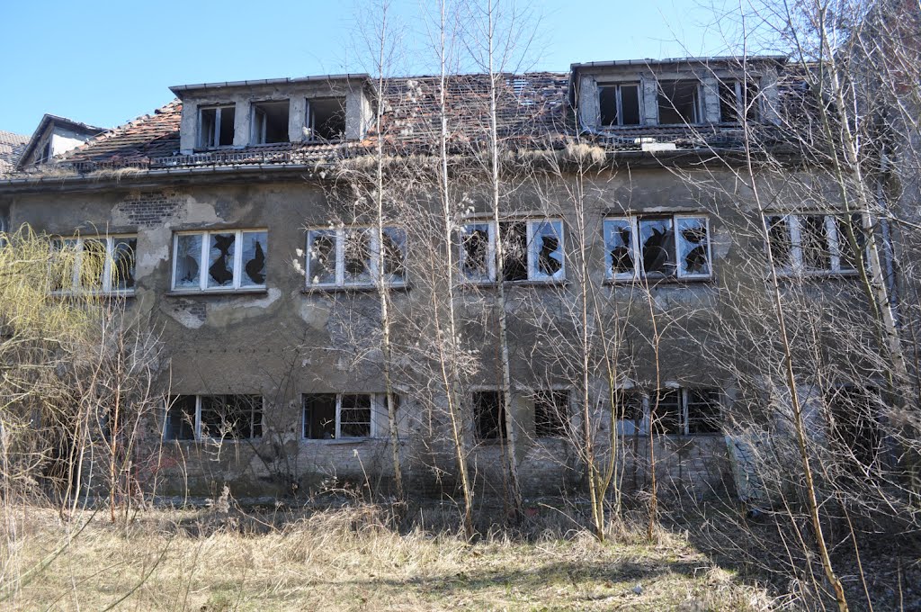 Ehemaliges Säuglings- und Kinderkrankenhaus Berlin-Weissensee von Siegfried Kremer by Siegfried Kremer Philippsburg