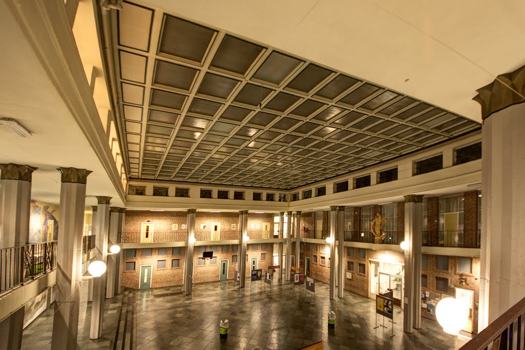 Entrance hall from first floor of school building 'van maerlantlyceum' in Eindhoven [hdr] by a77ard