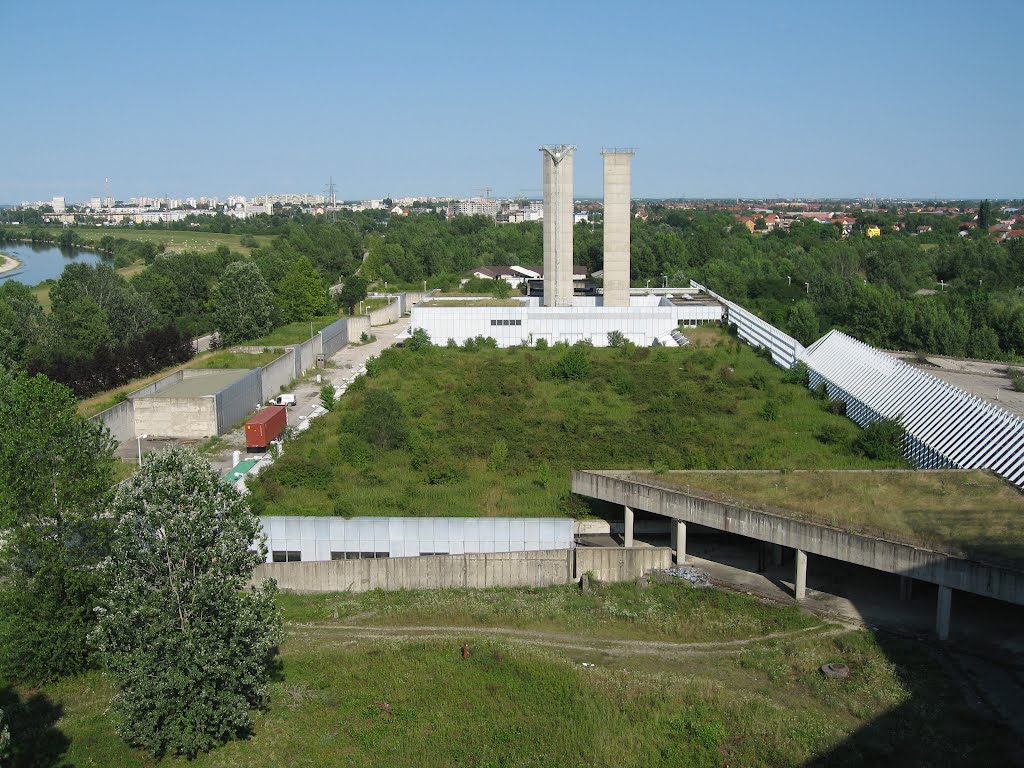 Sveučilišna bolnica, pogled s krova 4 by Devetipo