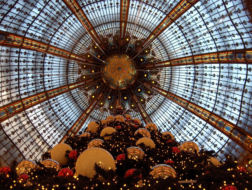 Christmas in Galeries Lafayette by Konstantinos Xenos