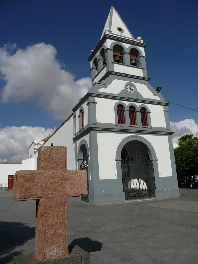 Eglise de virgen Puerto del rosario by trapanel2006