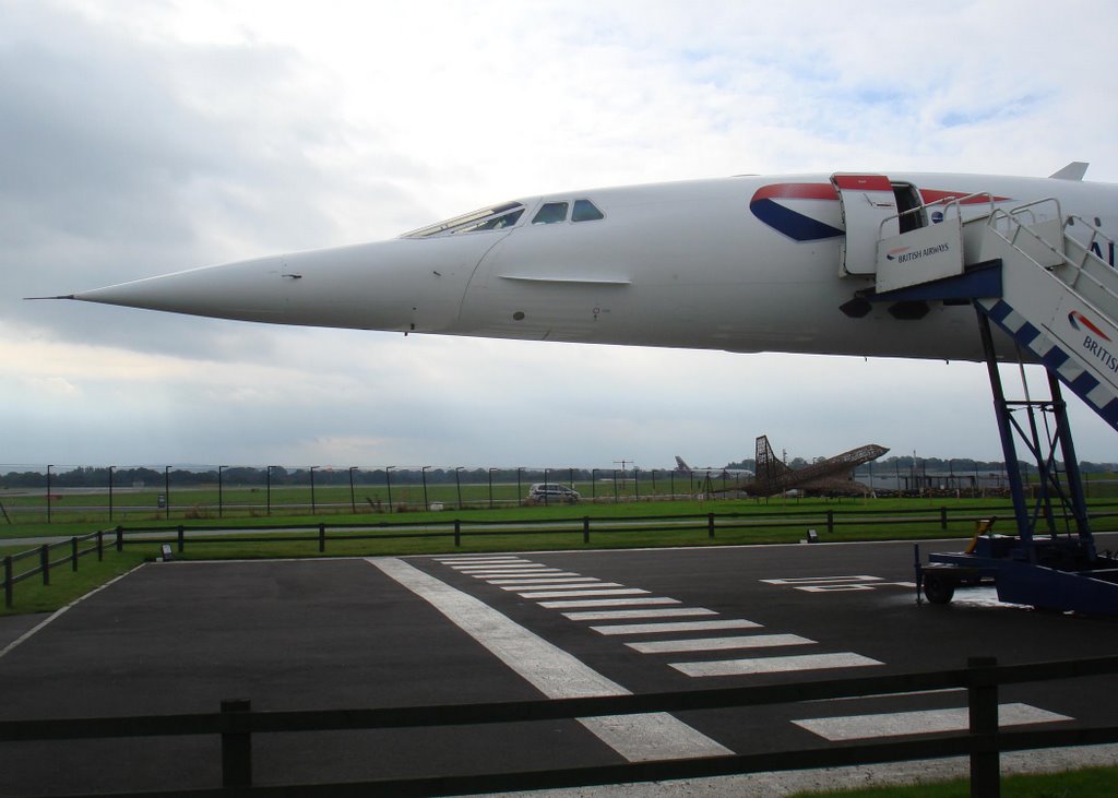 Concorde Manchester Airport by Chris Pracy