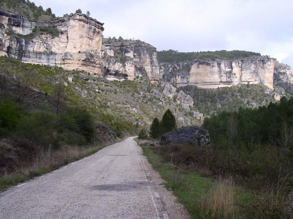 Paisaje en Peralejos de Las Truchas by mundele.