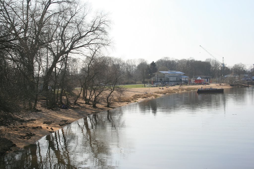 First days of Spring and sun in Bremen by S. Nentwig