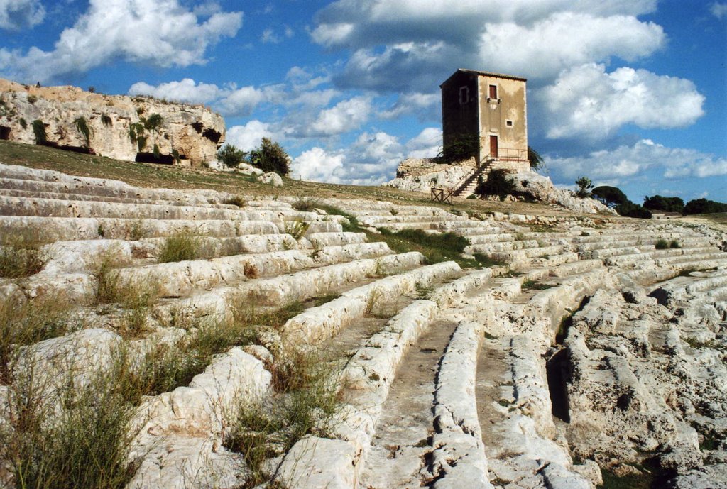 Italien / Sizilien / Antikes Griechisches Theater in Syrakus by Tini08