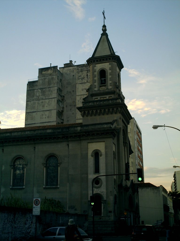 Igreja de Santo Antônio dos Pobres by Luiz Augusto Barroso