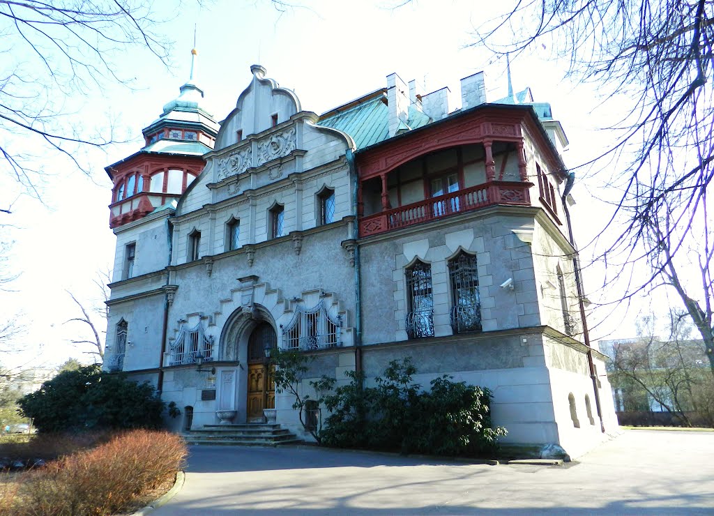 Willa Reinholda Richtera, Rektorat Politechniki Łódzkiej/Reinhold Richter's Villa, Rector's Office of Lodz Polytechnical University by Ewa_K