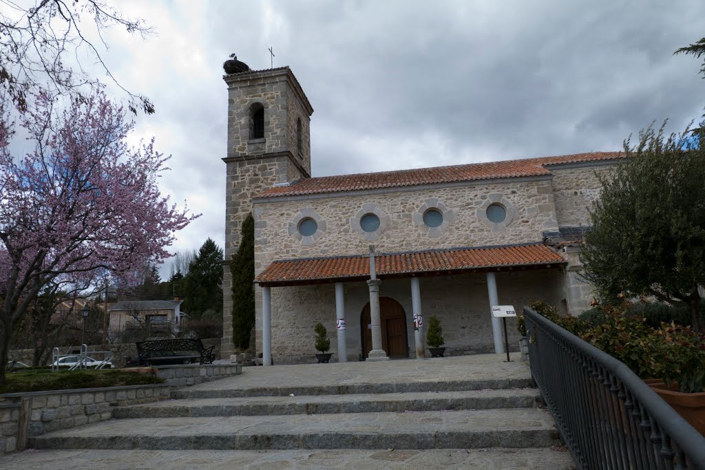 Iglesia Parroquial Natividad de Ntra. Señora. Navacerrada by Luchito