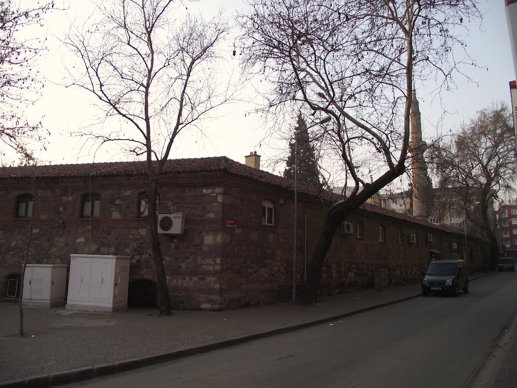 Karesi, Yıldırım Bayezıd Külliyesi, Medrese by Kasım OKTAY