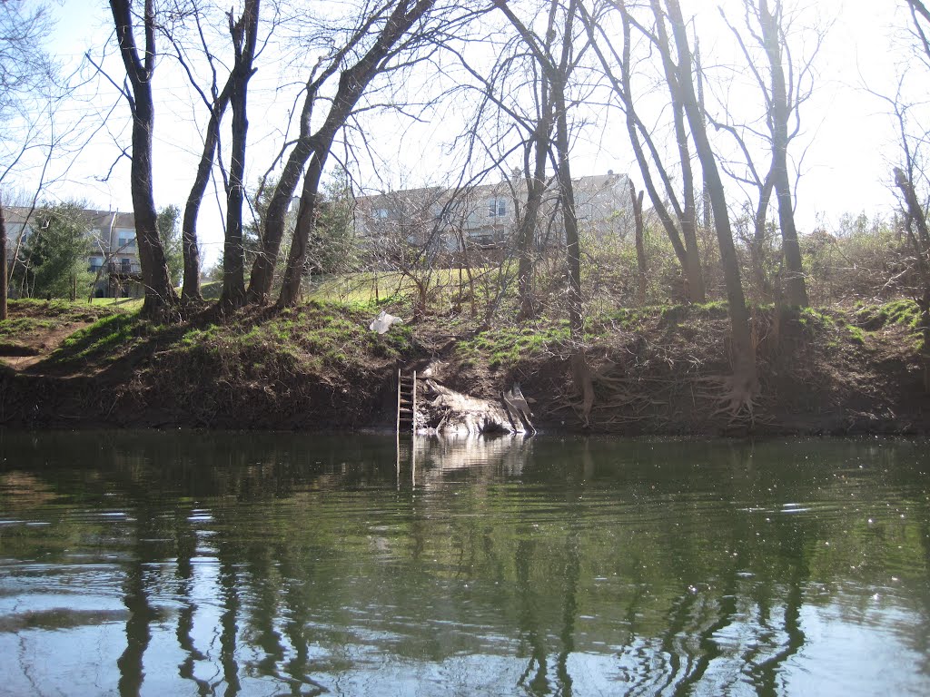 A flimsy set of stairs to reach the monocacy by midatlanticriverrat