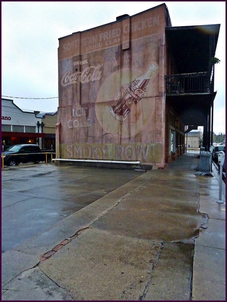 Smoky Row, Houma, LA -> the good stuff ;-) Coca Cola, Fried Chicken and Smokes!! by Tomros