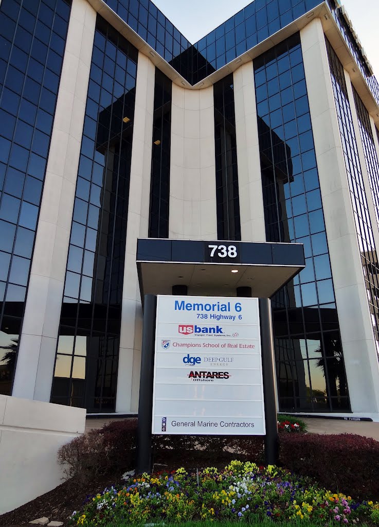 Memorial 6 Building at Highway 6 by WOLFGANG HOUSTON WEST