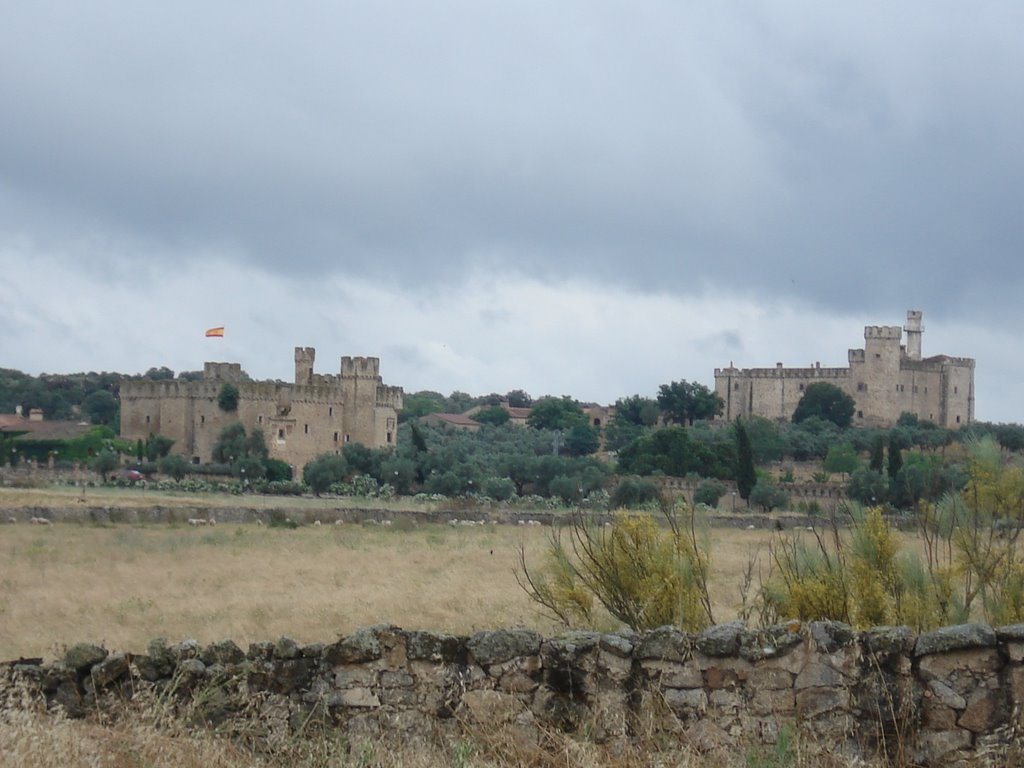 Castillos de las Arguijuelas by rut_jimenez