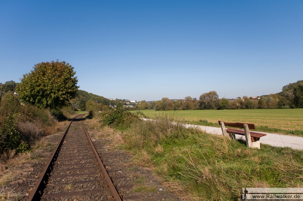 Der Radweg verläuft neben der Bahntrasse by Railwalker