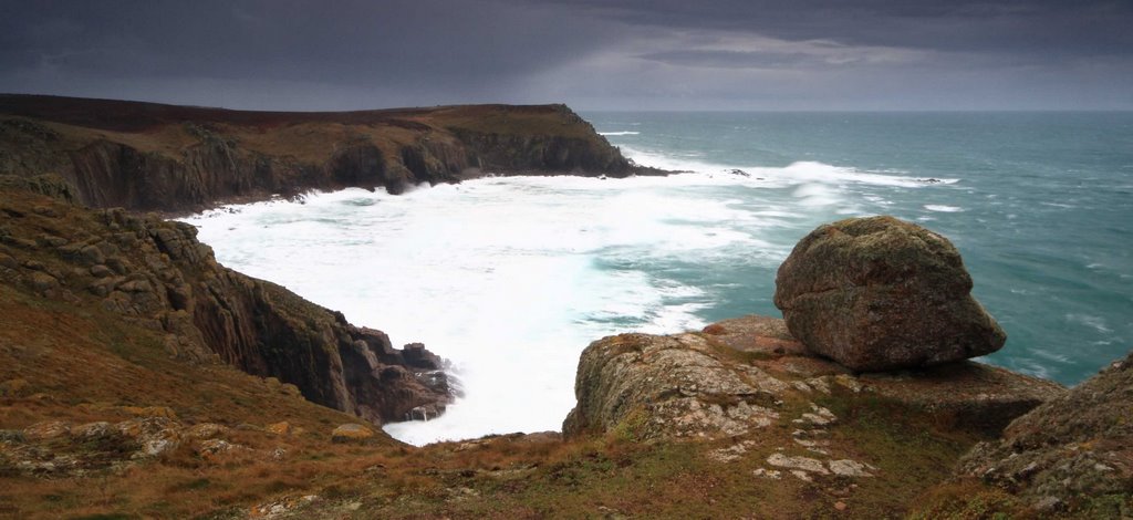 Carn Barra and Zawn Kellys from Carn Les Boel by www.pauldavoren.com