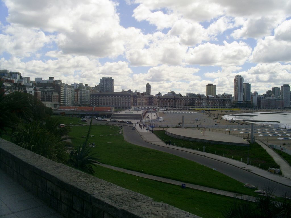 Panoramica de Mar del Plata, Buenos Aires, Argentina. by Claudio Olivera