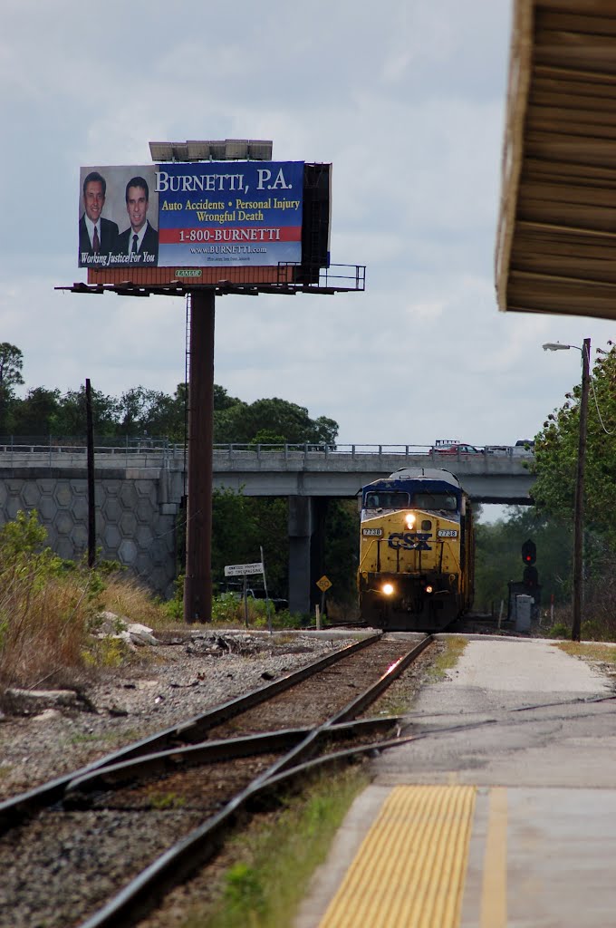 CSX Transportation Freight Train led by Locomotive No. 7738 at Winter Haven, FL by Scotch Canadian