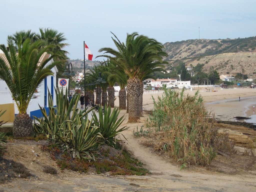 Praia da Luz (Lagos) by Nóbrega