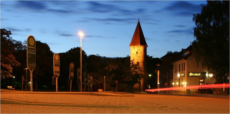 ZOB und Stadtturm am Abend by Clairette