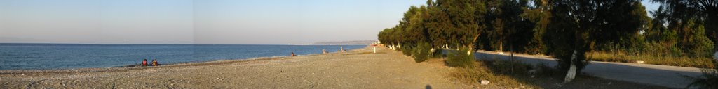 Panorama_ Beach of Kremasti by Ivana Vidová-Slezáko…