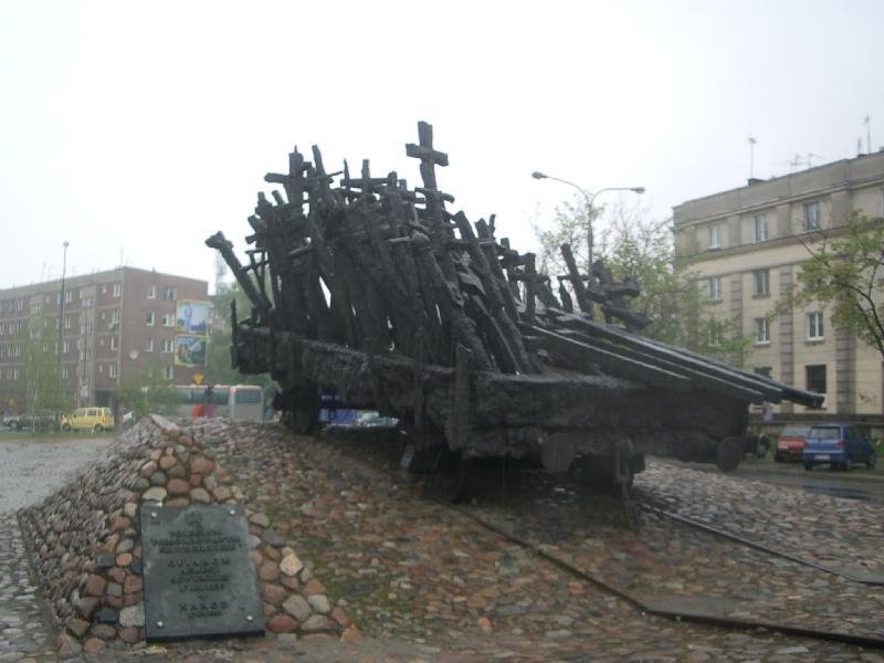 Warsaw Ghetto Monument by pawel956