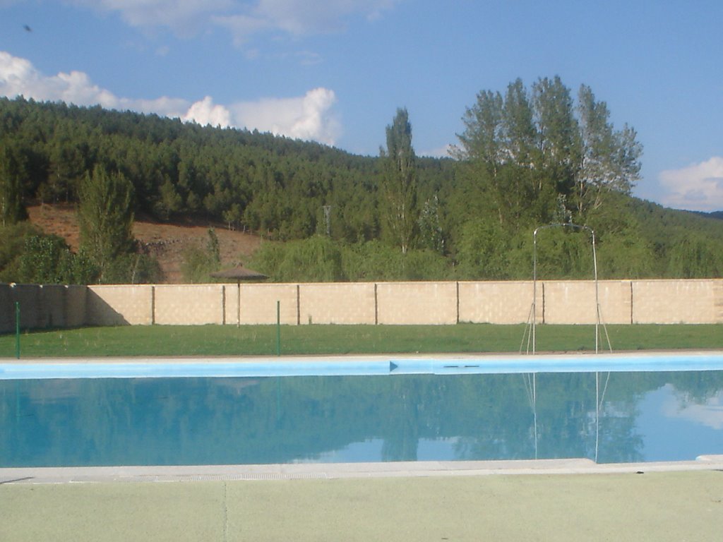 Piscina by Rosa del Hoyo