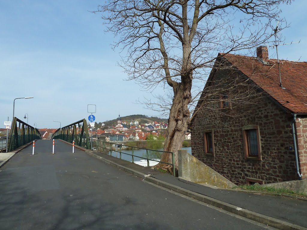 Fußgängerbrücke nach Retzbach by WanderGroschi & CGK