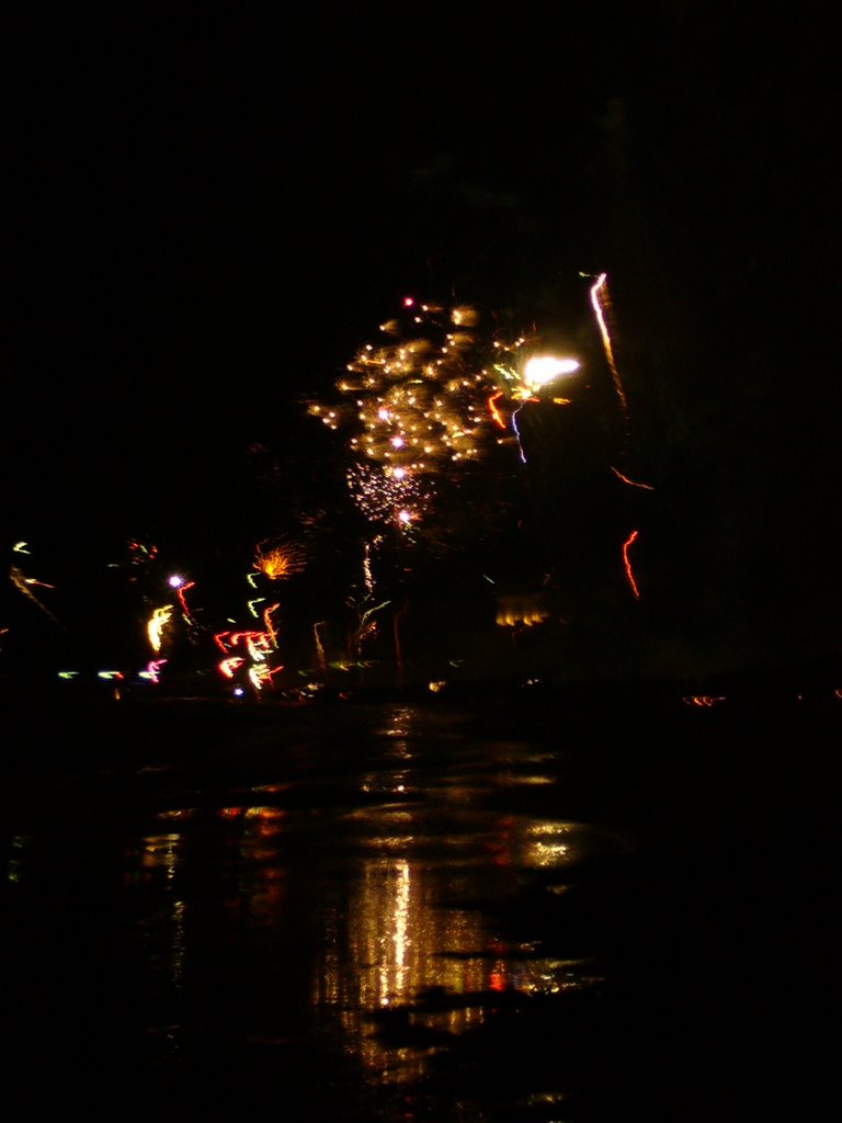 Silvester am Stand /fuegos artificiales en la playa by Julita