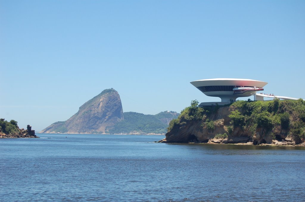 MAC Niteroi by d_uminsky