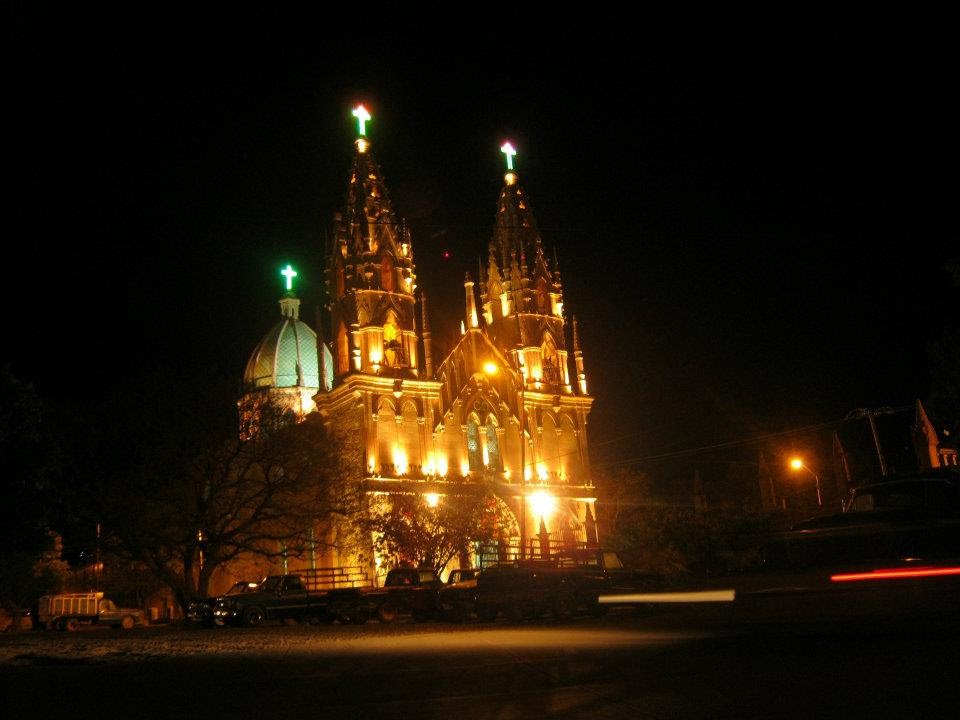 Santuario de la Virgen de Guadalupe by Ricardo Contreras Sustaita