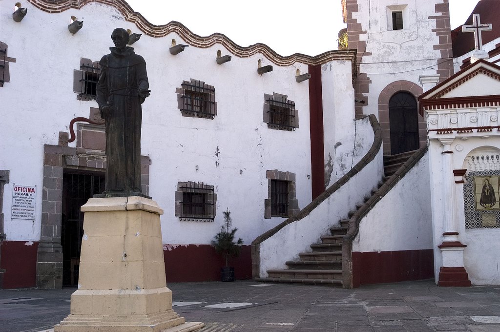 Templo en el cerrito by J. Ramos