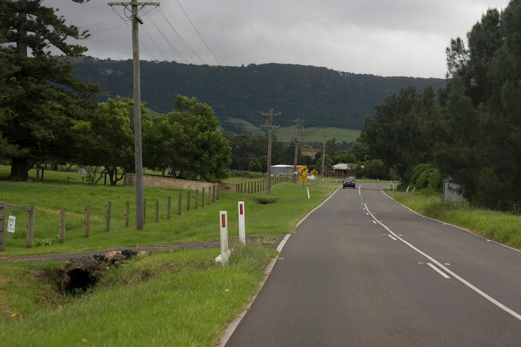 Jamberoo Rd by Maksym Kozlenko