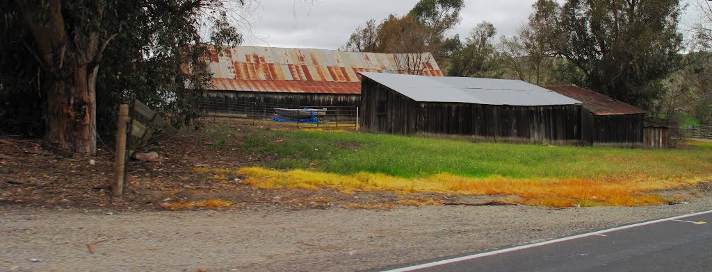 Couple barns... 3/2012 by pauline8228