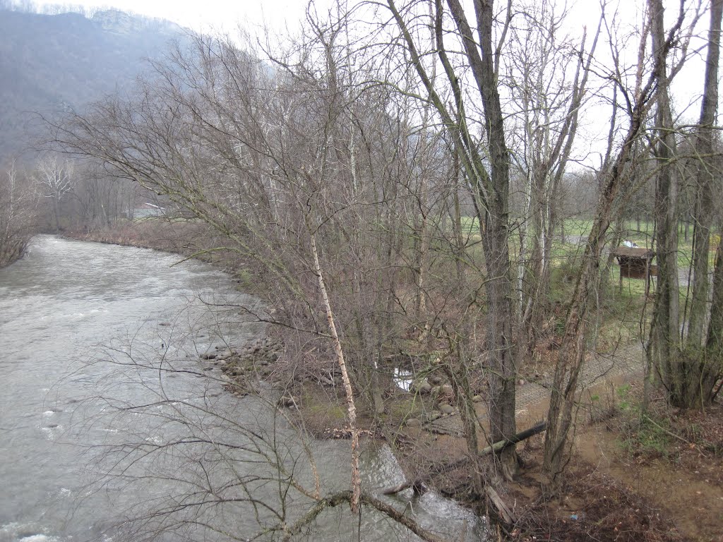 An above ground shot of the river access ramp by midatlanticriverrat