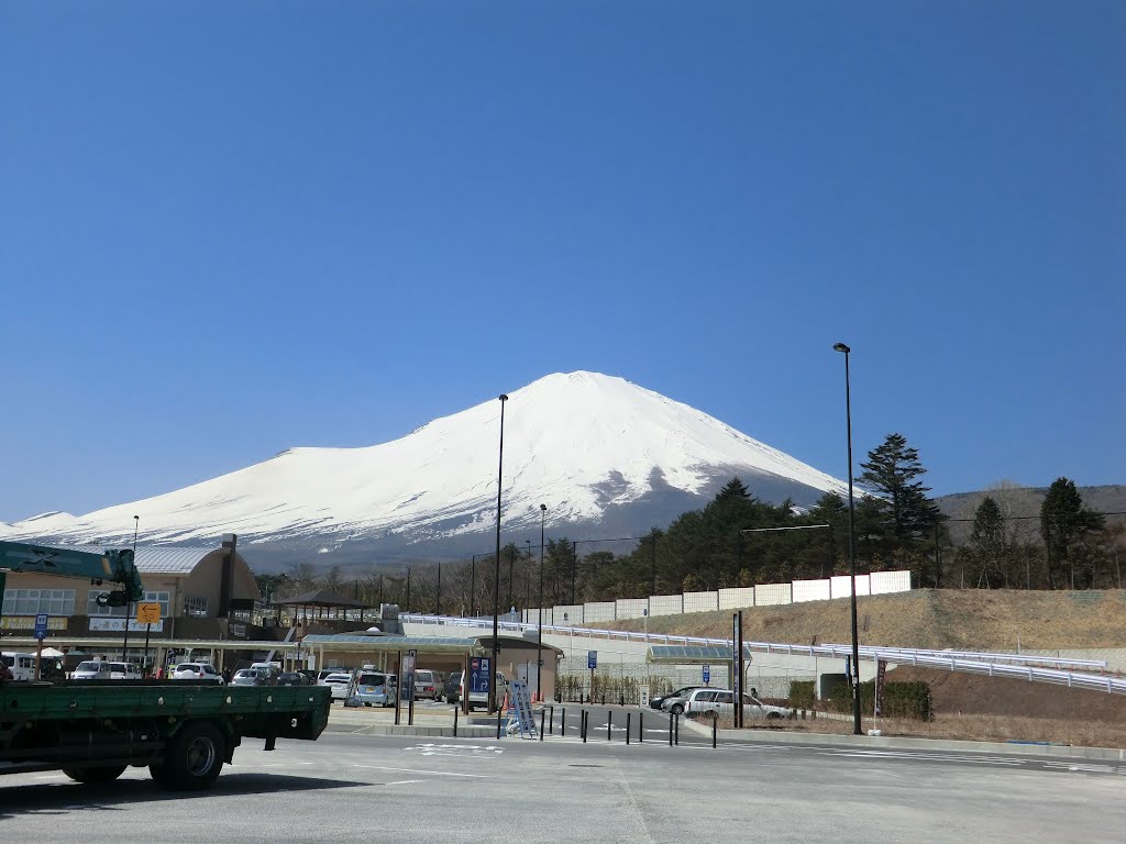 道の駅須走から見る富士山1 by Motofumi