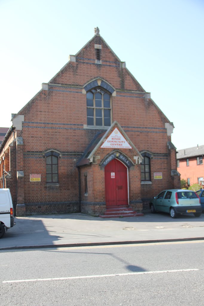 Hindu Community Centre, Swindon Road by Terry Jacombs