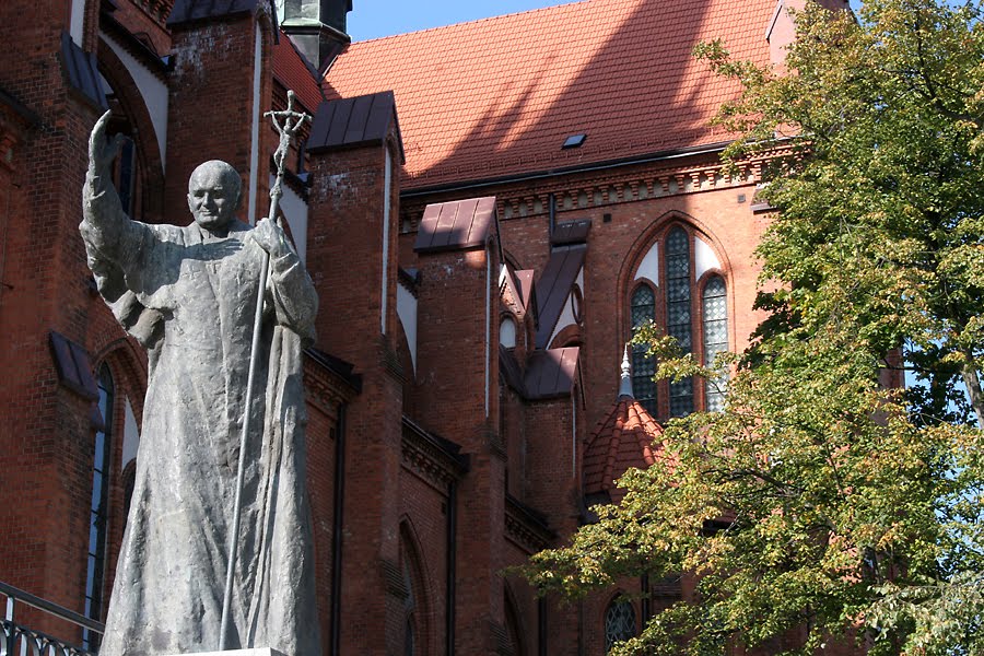 Farny Church in Białystok and Jan Paweł II monument by Halina Pawlak