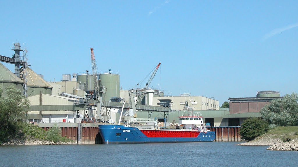 Haven van de papierfabriek in Renkum by Margaritha