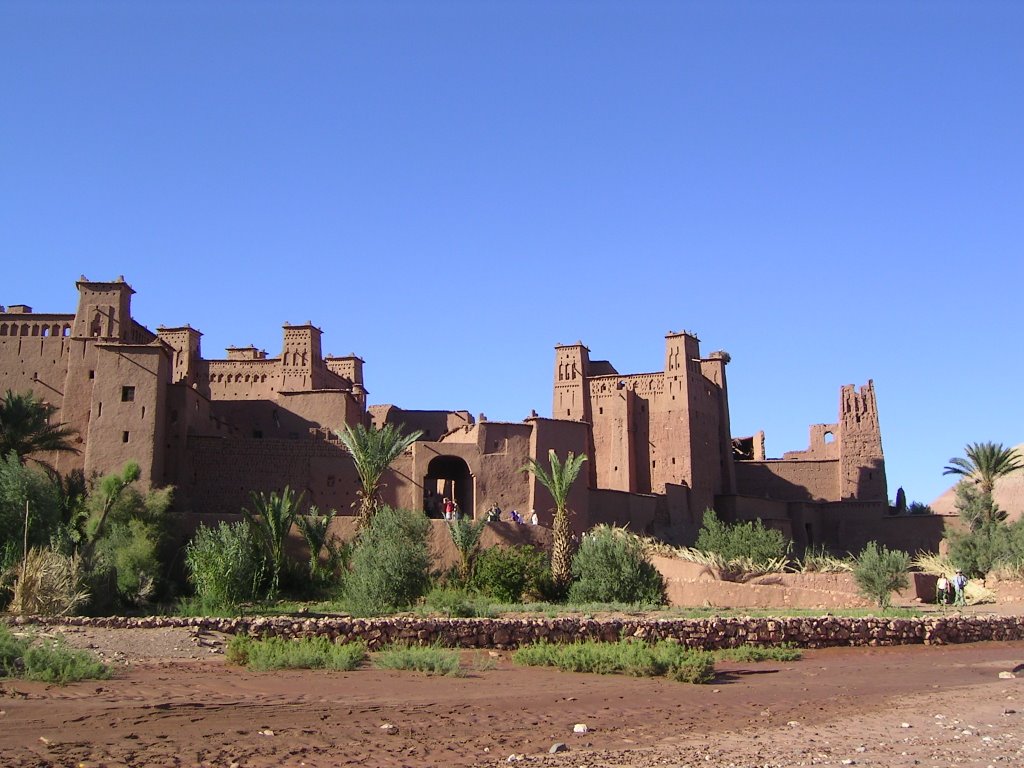 kzar d'Ait benhaddou by Jean SILLIERE