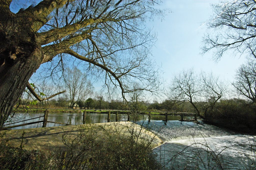 The weir on the Cherwell at Cox's Corner by Bressons_Puddle