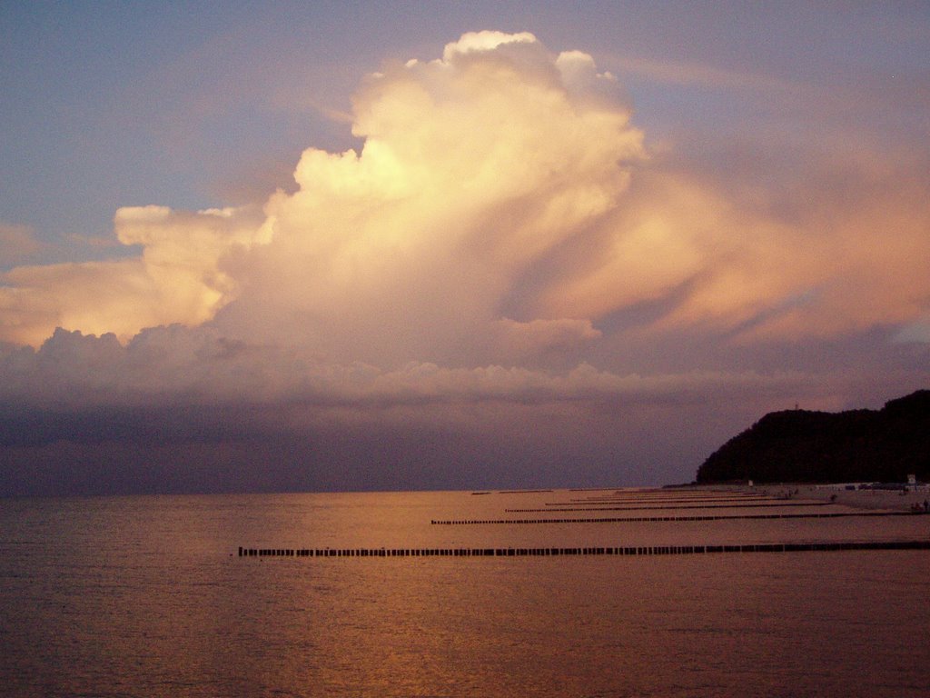 Ostseeküste. Seebrücke Koserow by misterrichter