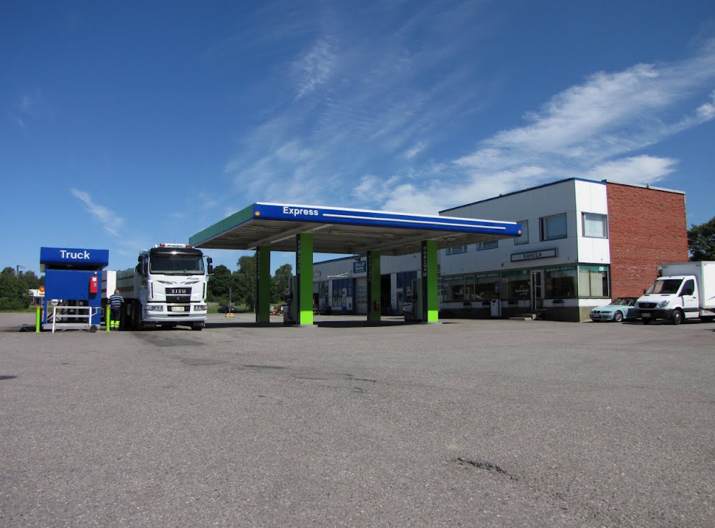 Neste Oil Express Turku Kärrynpyörä by ahav