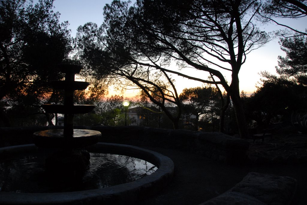 Fontana nel parco a Bordighera alta by Luca Z.