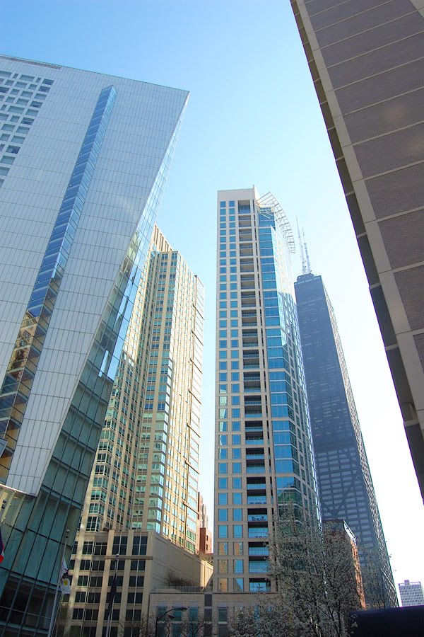 Beautiful Chicago Skyscrapers - Chestnut Street by biztechweb