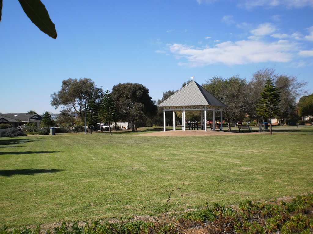 Open reserve with shelter shed by Phaedrus Fleurieu