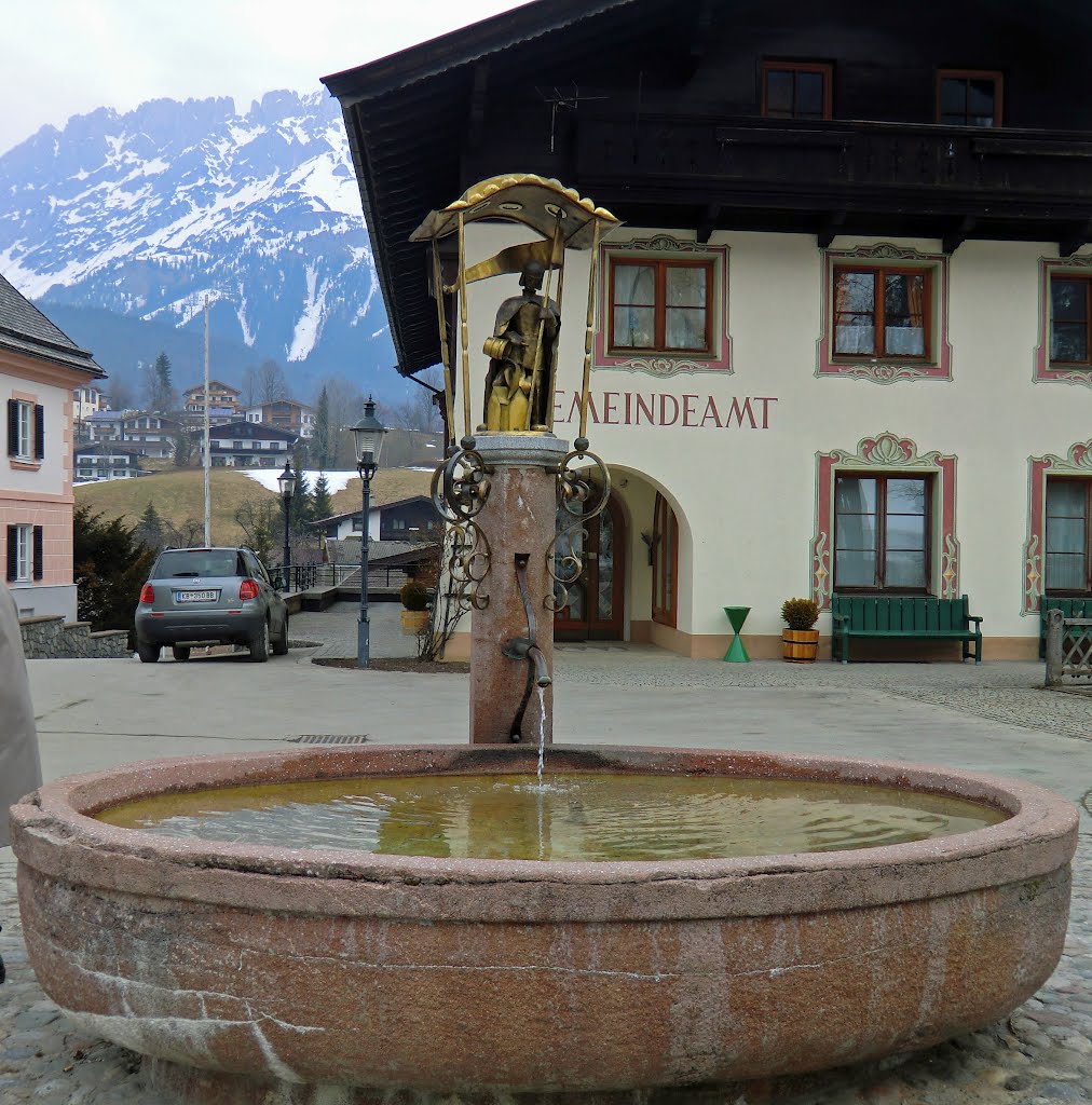 Going, Wilder Kaiser, Brunnen am Kirchplatz by MarieE